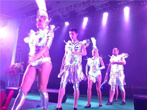 共筑健康社区，感恩同行—龙光水悦熙园客户答谢晚宴暨健身俱乐部启动仪式